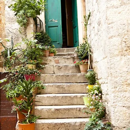 Διαμέρισμα In Okrug Donji With Sea View, Balcony, Air Conditioning, Wifi 5166-5