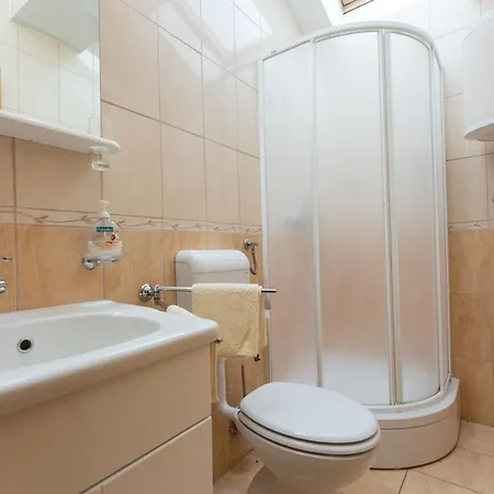 In Okrug Donji With Sea View, Balcony, Air Conditioning, Wifi 5166-5 * Donji Okrug (Ciovo)