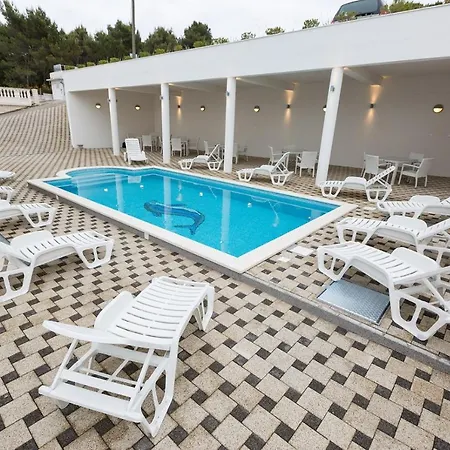 Apartment In Okrug Donji With Sea View, Balcony, Air Conditioning, Wifi 5166-5