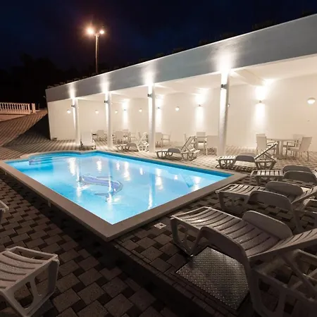 Apartment In Okrug Donji With Sea View, Balcony, Air Conditioning, Wifi 5166-5
