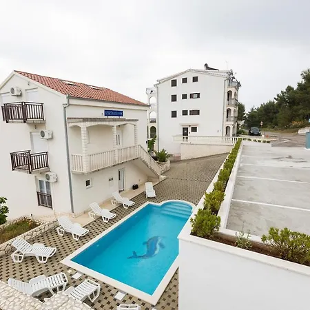 Apartment In Okrug Donji With Sea View, Balcony, Air Conditioning, Wifi 5166-5