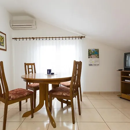 Apartment In Okrug Donji With Sea View, Balcony, Air Conditioning, Wifi 5166-5 *